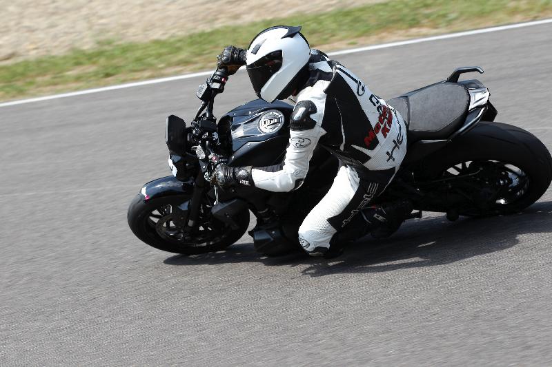 /Archiv-2021/37 15.08.2021 Plüss Moto Sport ADR/Freies Fahren/backside